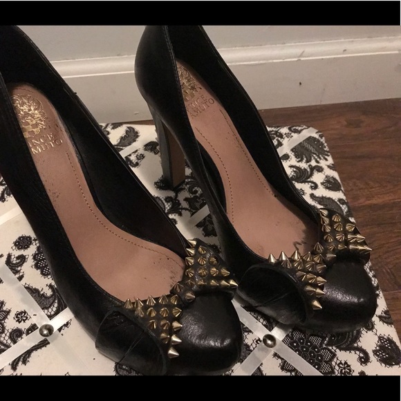 Vince Camuto with spikes like this... - Picture 3 of 5